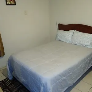 Two Bedroom - North East Bronx , New York United States